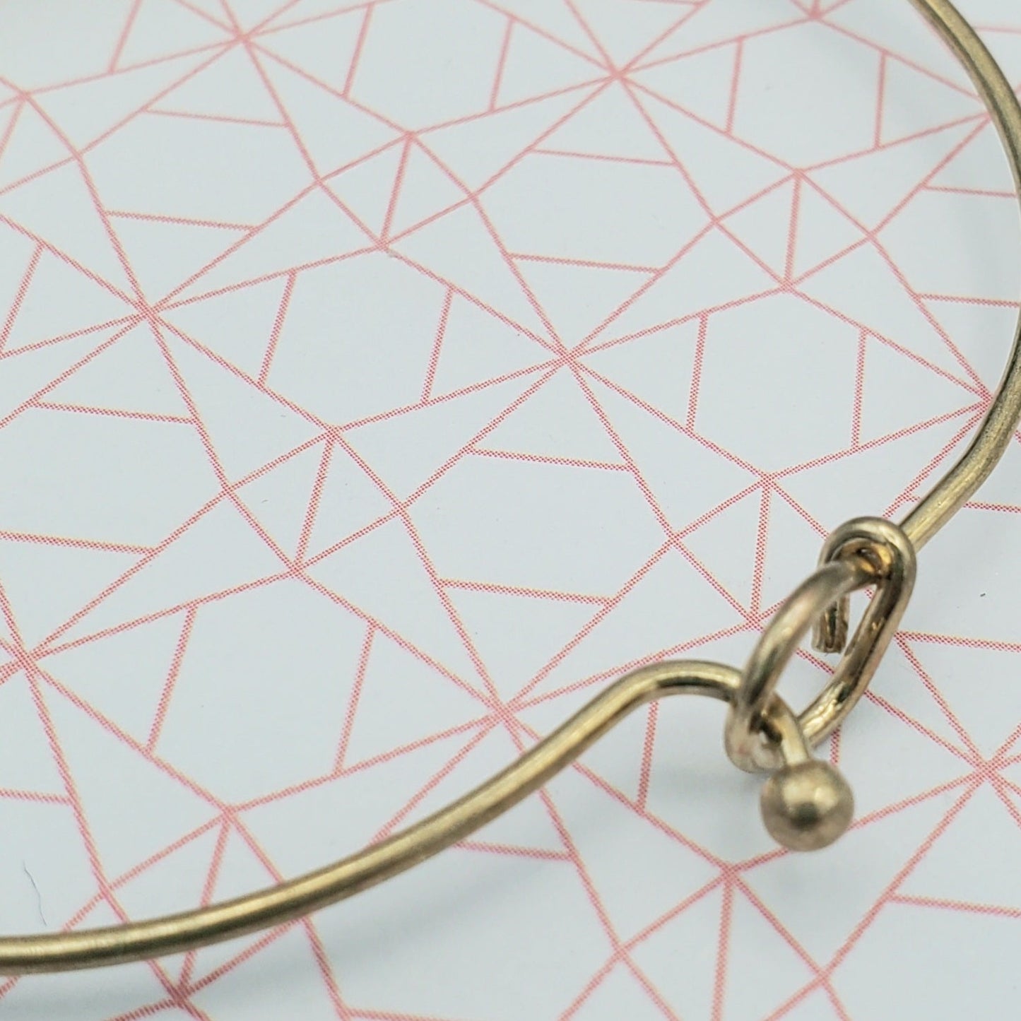 Minimalist Tiangle Gold Wire Bracelet